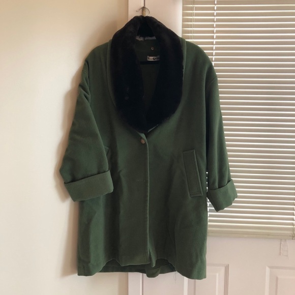 Vintage wool Pea coat green with fur collar - Picture 1 of 10